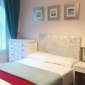 Edinburgh City Holiday Apartments Apartment