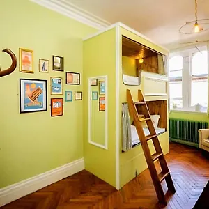  Hostel Mrs Potts Egyesült Királyság